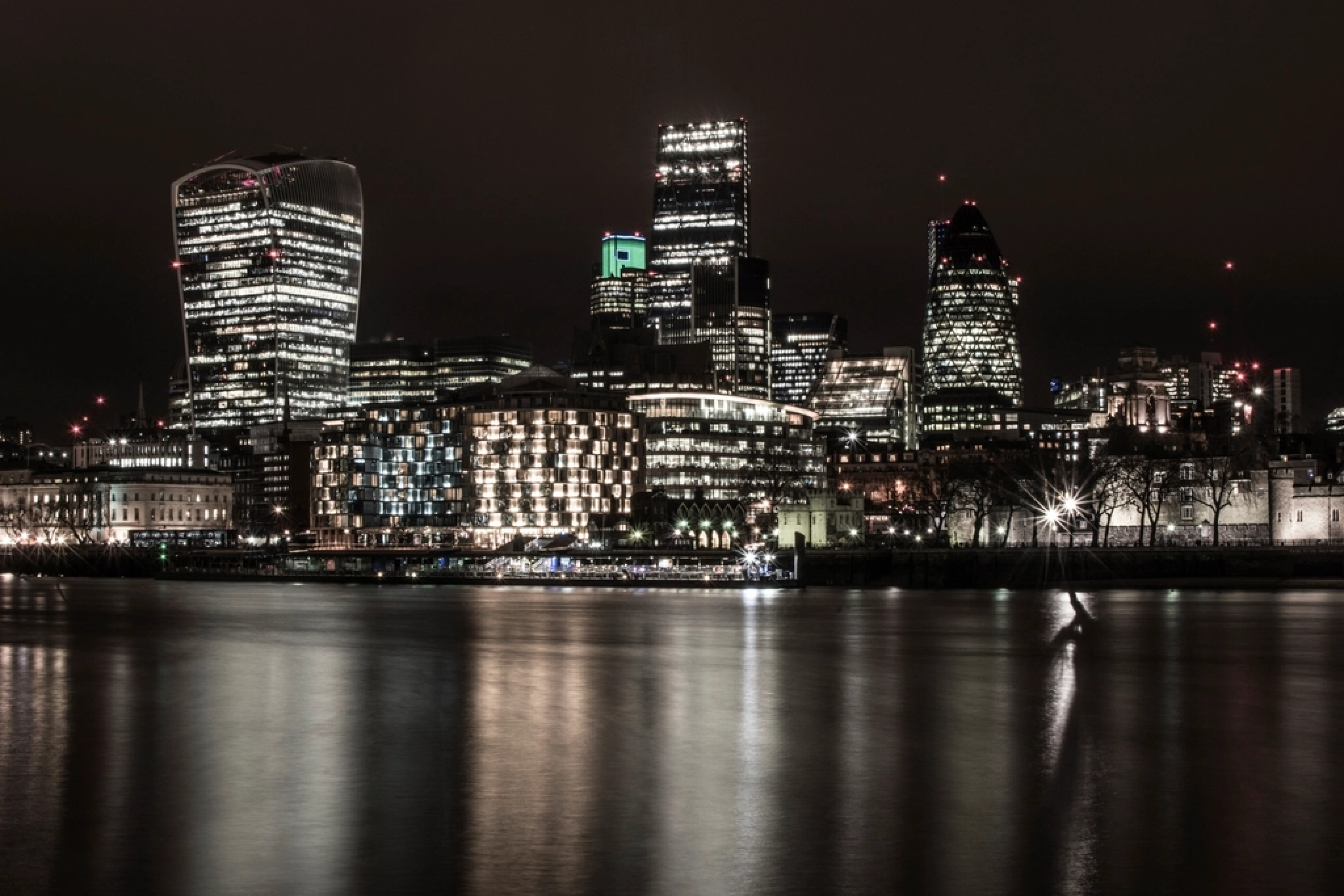 How Many UK Businesses Really Use AI? What the Latest Data Says